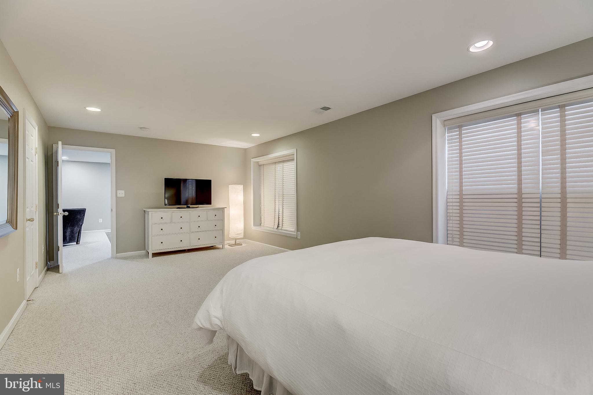 2012 Myrtlewood Road Baltimore, MD 21209 - Photo 47 of 55