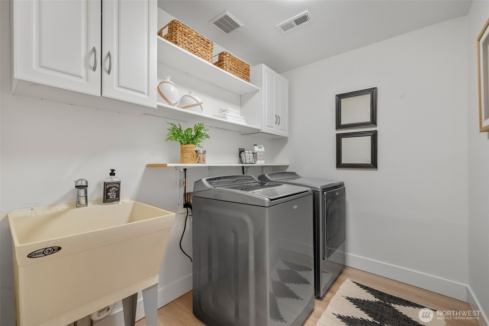 2 109th Place Southeast Everett, WA 98208 - Photo 25 of 40 a utility room with sink dryer and washer
