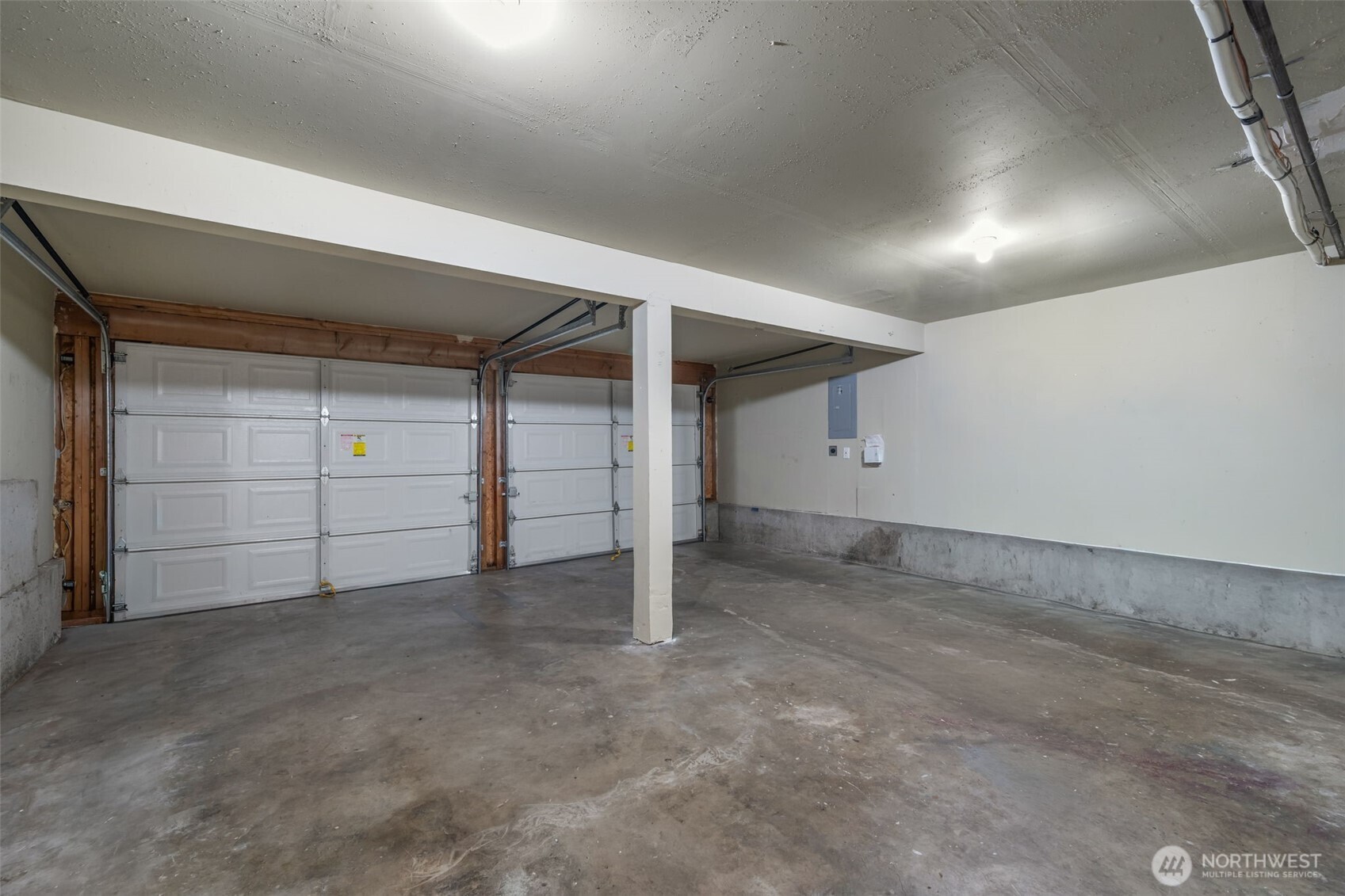 2 109th Place Southeast Everett, WA 98208 - Photo 26 of 40 a view of garage