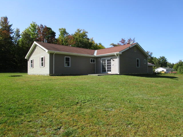 8 Mooers Road Milo, ME 04463 - Photo 2 of 16 IMG_9243