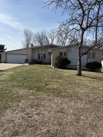 $475,000 | 2535 Pascal Street, Roseville, MN 55113