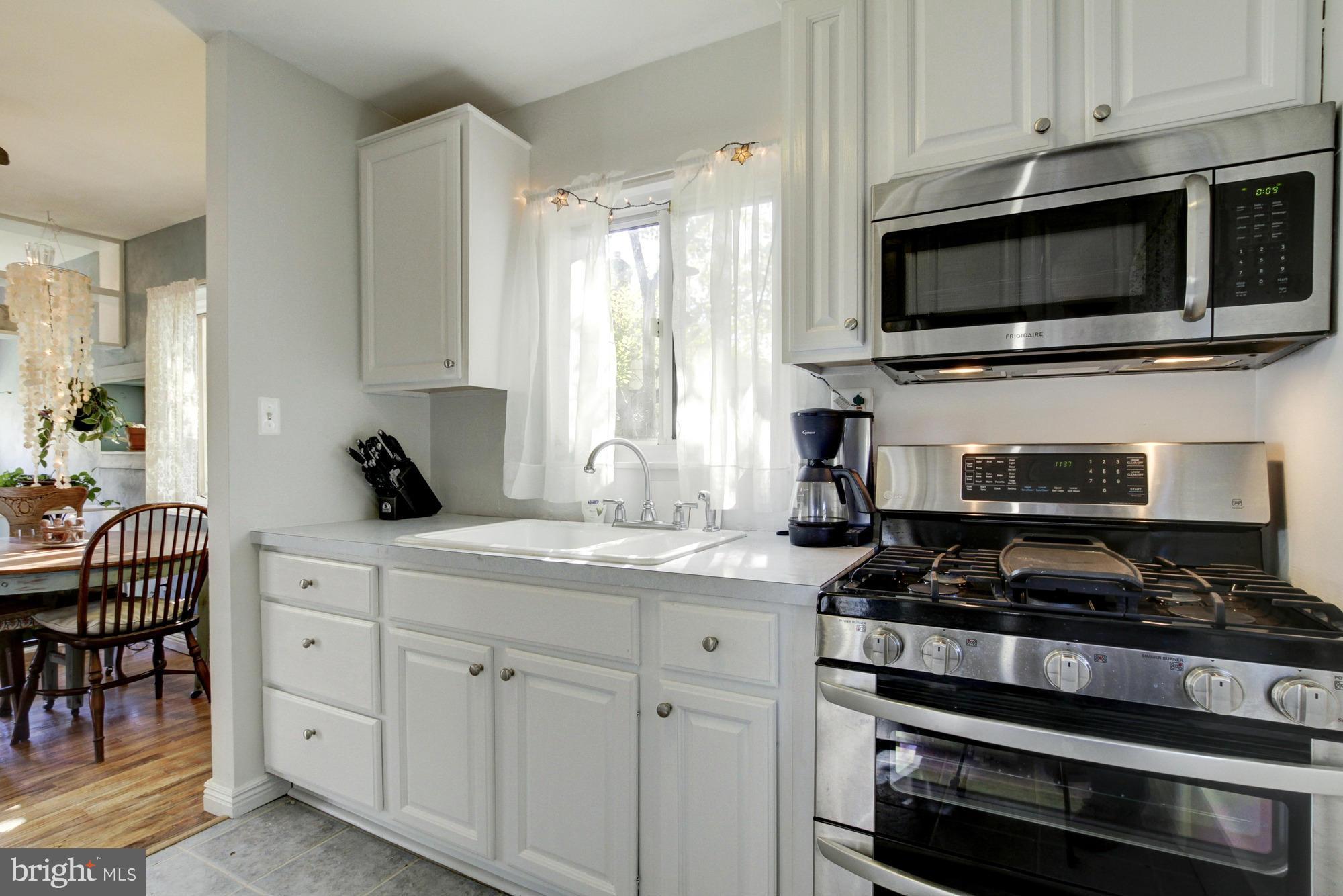 13316 Lydia Street Silver Spring, MD 20906 - Photo 14 of 30 Kitchen