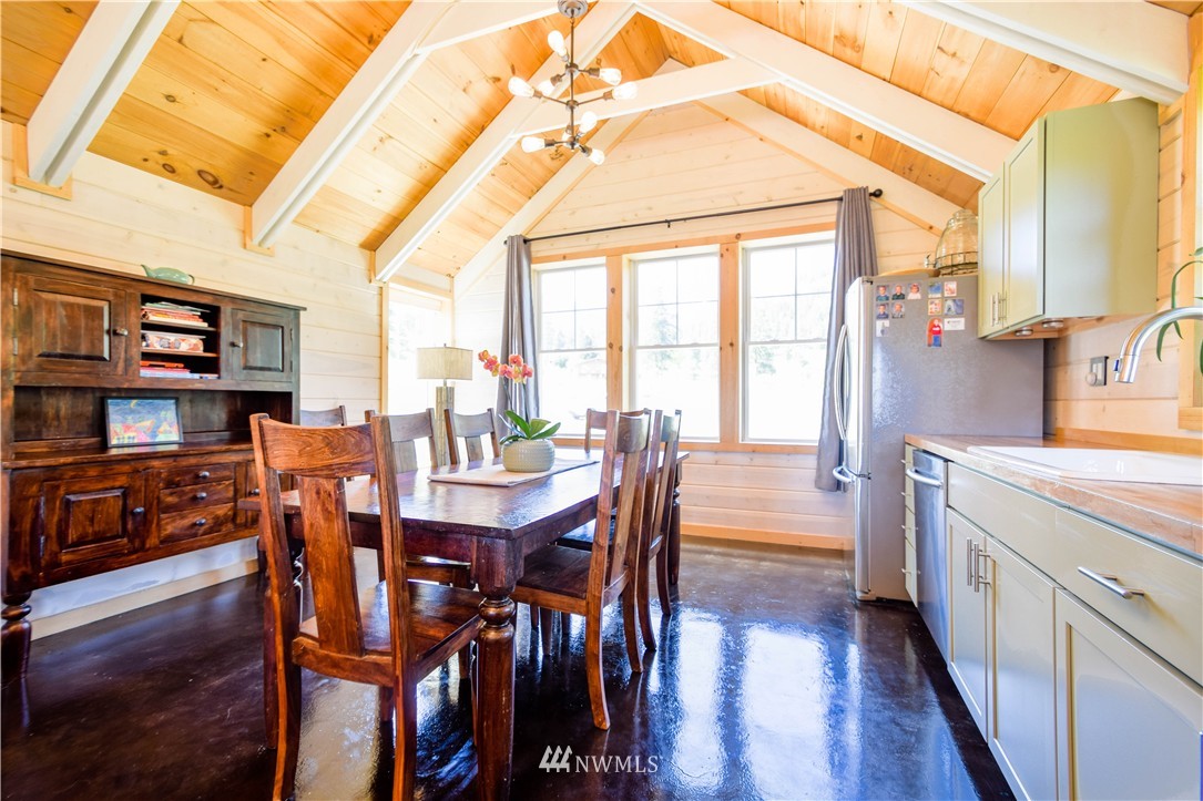 5571 Squilchuck Road Wenatchee, WA 98801 - Photo 13 of 25 Gallery Image 13