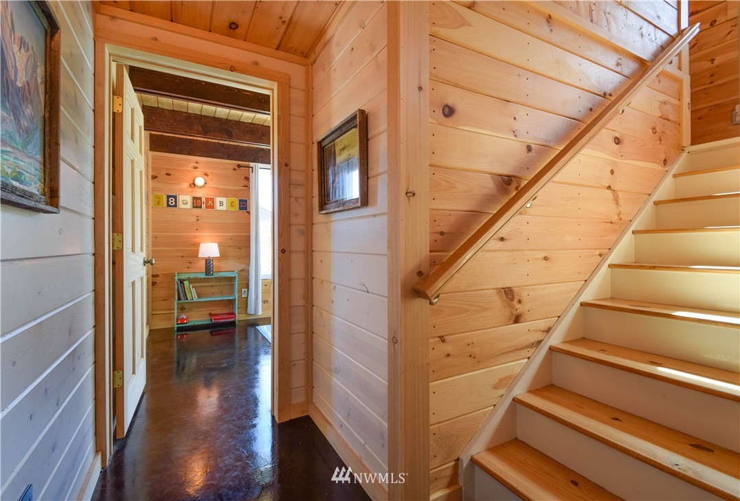 5571 Squilchuck Road Wenatchee, WA 98801 - Photo 15 of 25 Gallery Image 15