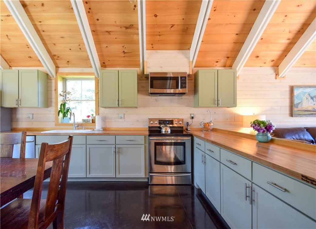 5571 Squilchuck Road Wenatchee, WA 98801 - Photo 8 of 25 Gallery Image 8