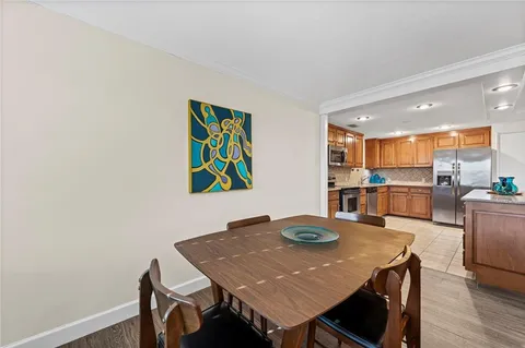 $259,000 | 221 West 48th Street, Unit 905, Kansas City, MO 64112