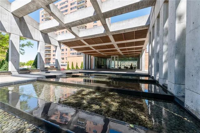 $259,000 | 221 West 48th Street, Unit 905, Kansas City, MO 64112