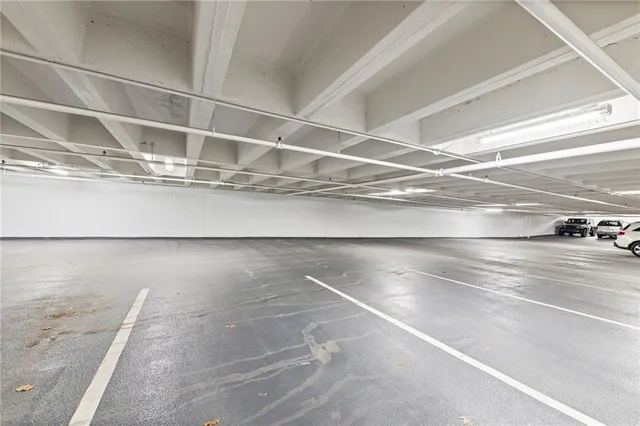 $259,000 | 221 West 48th Street, Unit 905, Kansas City, MO 64112