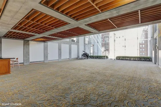 $259,000 | 221 West 48th Street, Unit 905, Kansas City, MO 64112