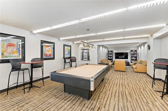 $259,000 | 221 West 48th Street, Unit 905, Kansas City, MO 64112