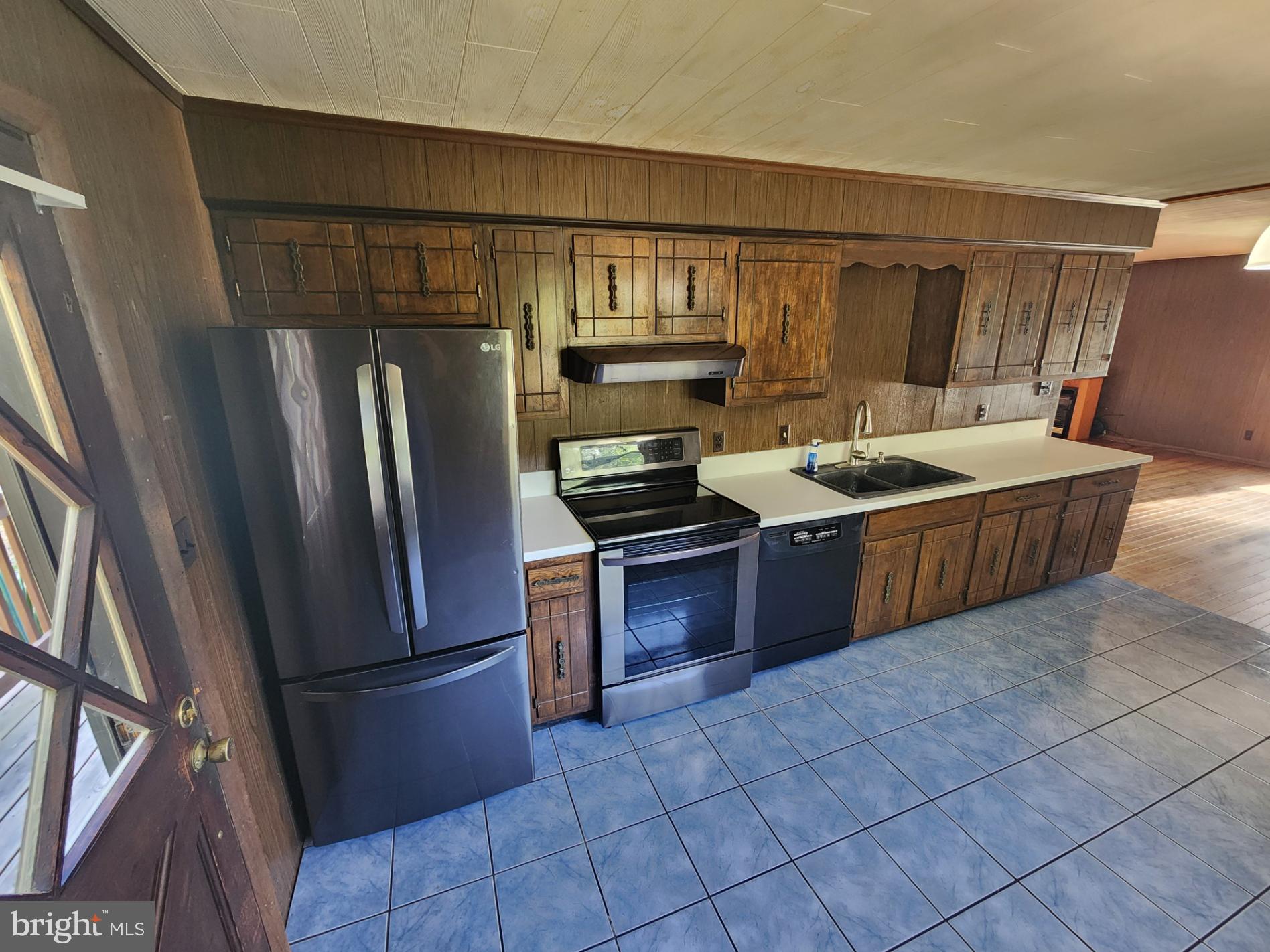 234 Hilltop Loop Road Harpers Ferry, WV 25425 - Photo 2 of 14 Kitchen