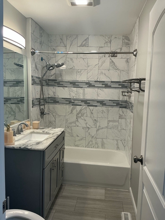 135 College Street Springfield, MA 01109 - Photo 5 of 10 Gallery Image 5