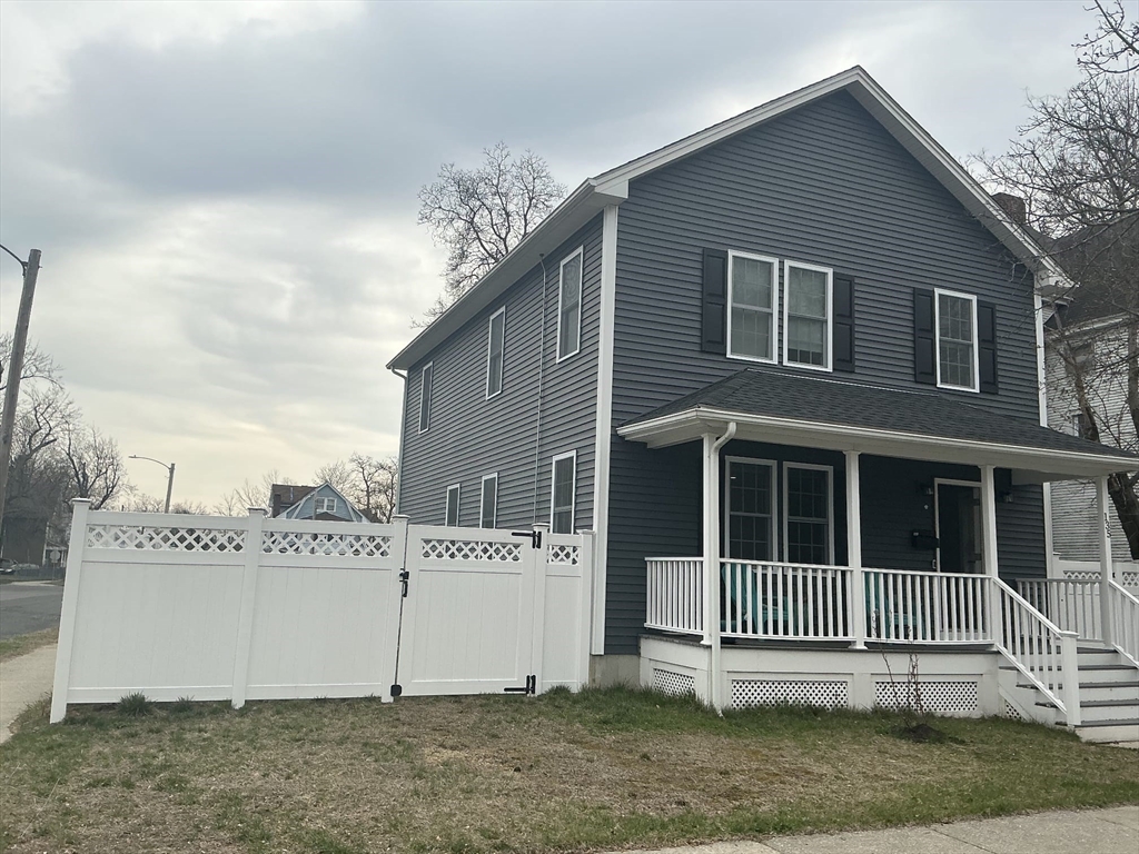 135 College Street Springfield, MA 01109 - Photo 10 of 10 Gallery Image 10