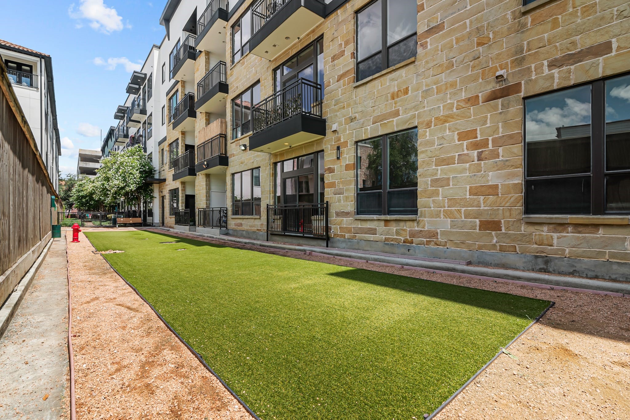 1616 West Dallas Street, Unit 449 Houston, TX 77019 - Photo 20 of 21 Gallery Image 20