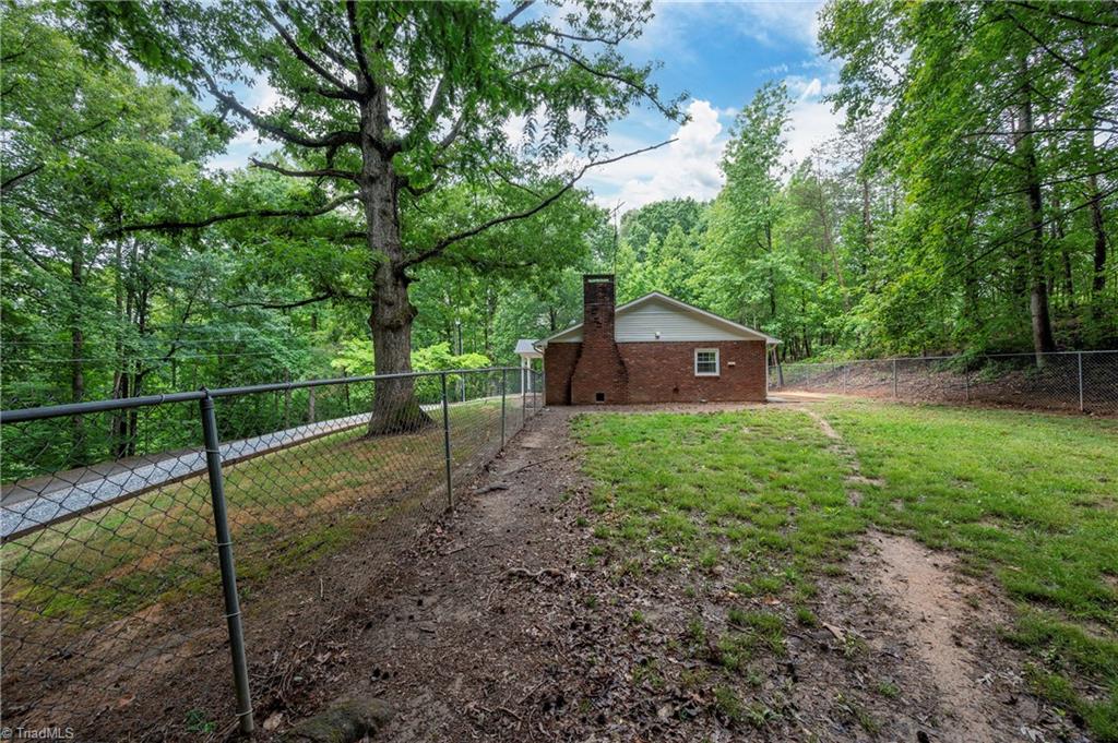 6404 Walnut Cove Road Walkertown, NC 27051 - Photo 37 of 44