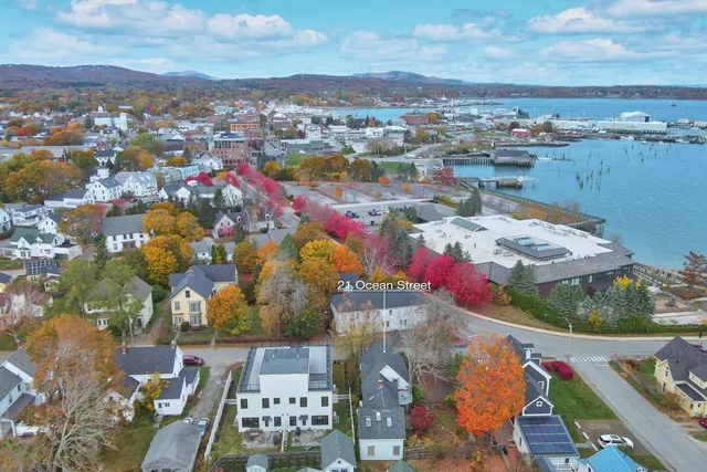$595,000 | 21 Ocean Street, Rockland, ME 04841