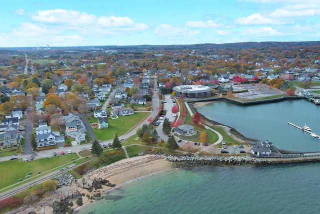 $595,000 | 21 Ocean Street, Rockland, ME 04841