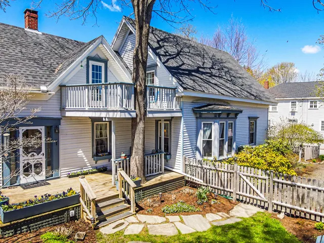 $595,000 | 21 Ocean Street, Rockland, ME 04841