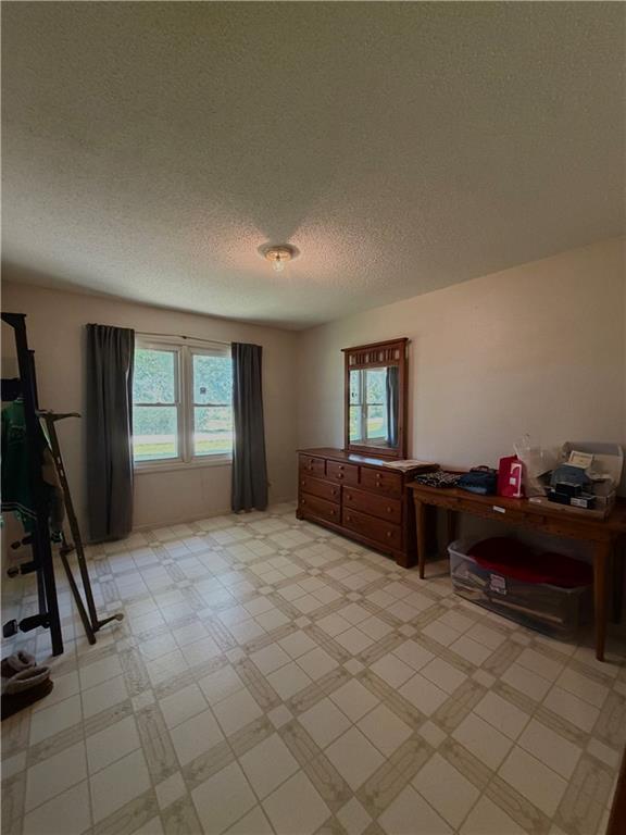 14701 Tillman Road Smithville, MO 64089 - Photo 15 of 35
