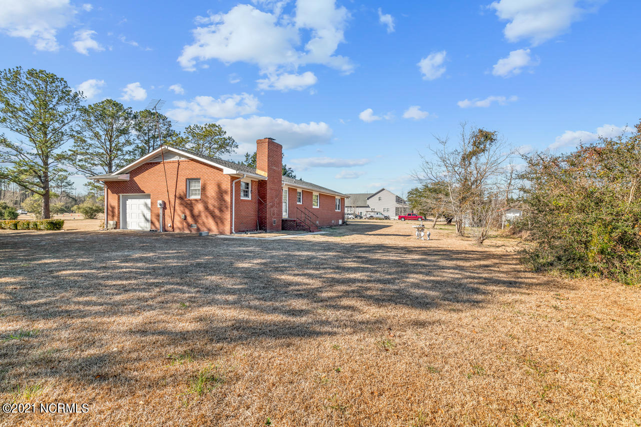 807 Smith Road Maysville, NC 28555 - Photo 32 of 38 32