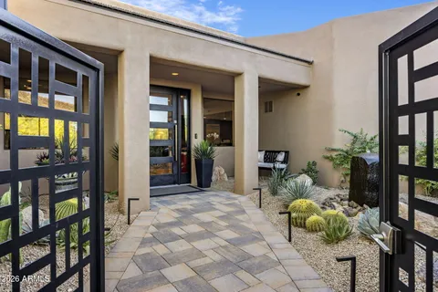 $2,750,000 | 38400 North 94th Way, Scottsdale, AZ 85262