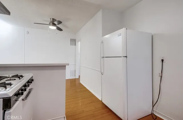 $2,500 | 930 North Stanley Avenue, Unit 9, West Hollywood, CA 90046