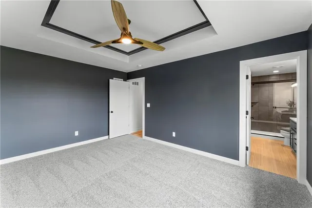 $419,900 | 2200 Southeast Oak Ridge Drive, Oak Grove, MO 64075