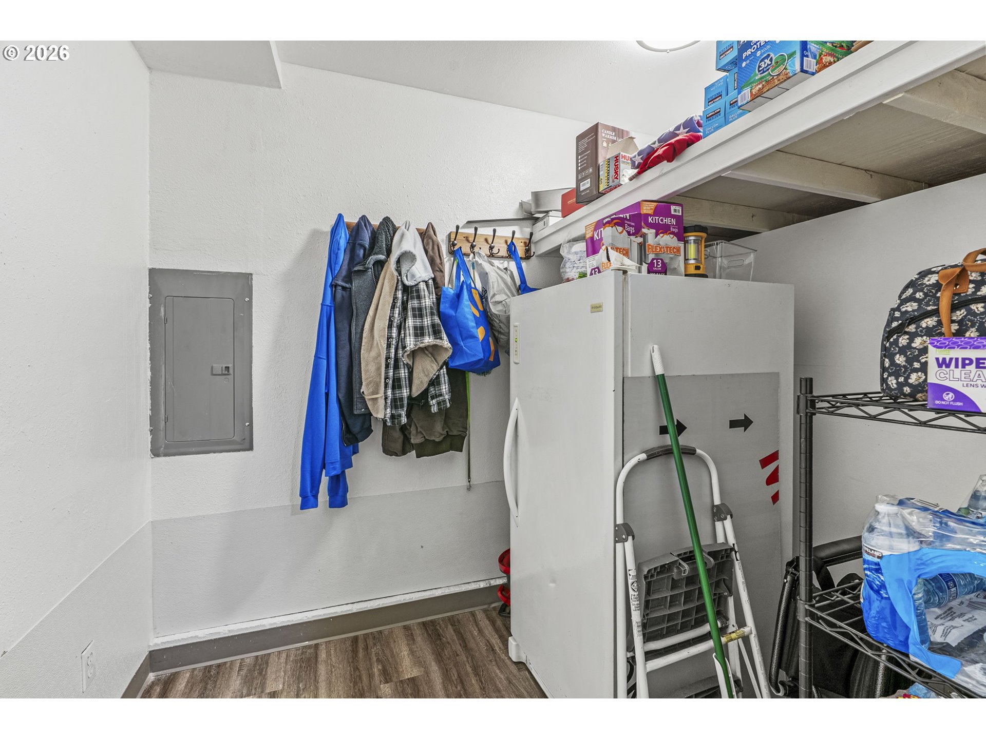 1102 South 11th Avenue Kelso, WA 98626 - Photo 14 of 32 a view of a closet with storage