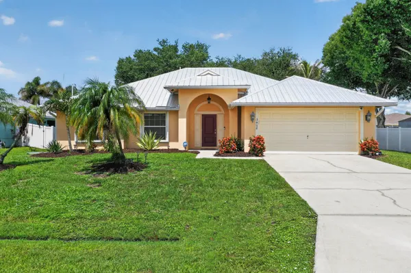 $2,700 | 3408 Southwest Funtuna Street, Port St. Lucie, FL 34953