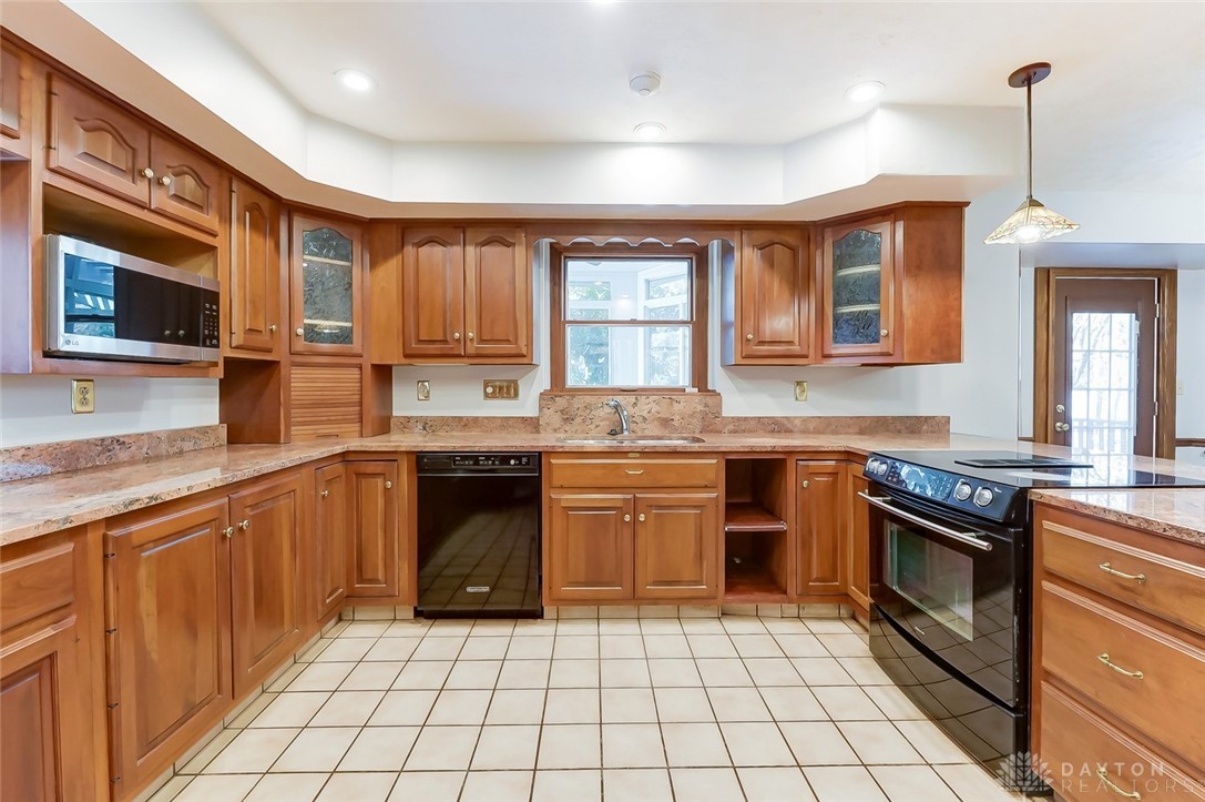 6475 Durban Road Dayton, OH 45459 - Photo 23 of 100 Gallery Image 23