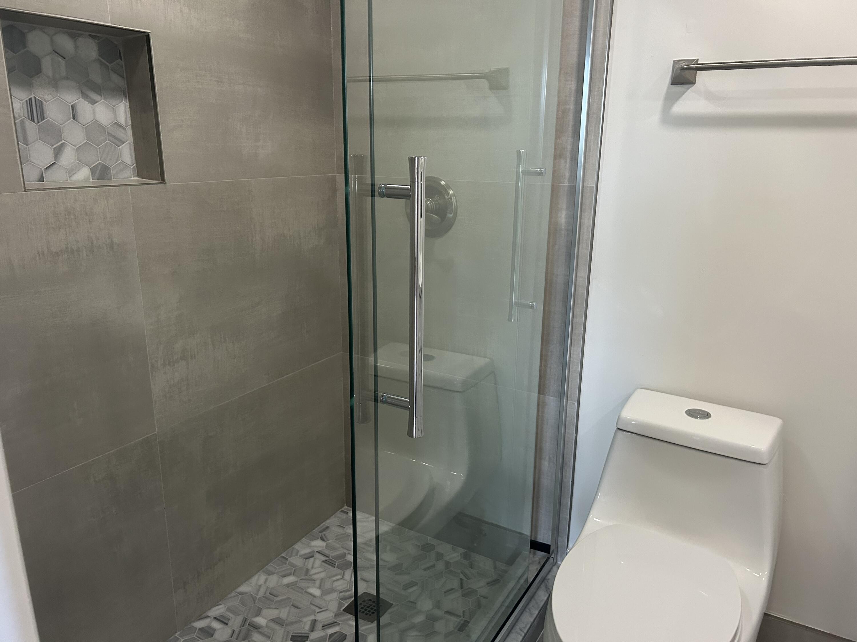 1401 South Federal Highway, Unit 215 Boca Raton, FL 33432 - Photo 16 of 33 Master Bath