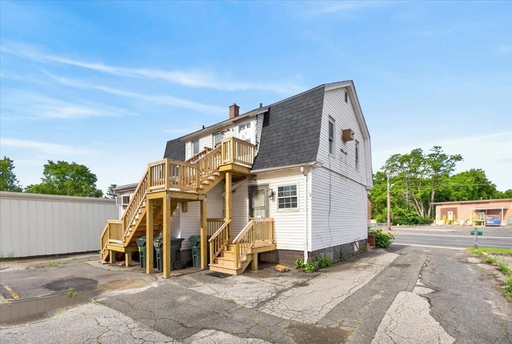 337 Parker Street Springfield, MA 01129 - Photo 5 of 36