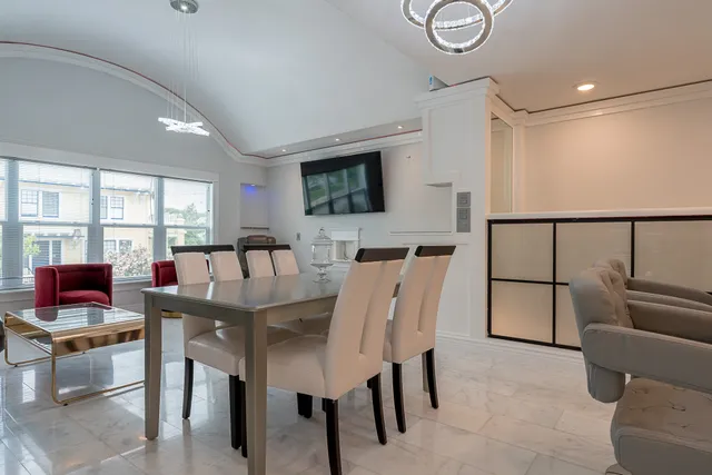 $2,950 | 1801 Rosenberg Street, Galveston, TX 77550