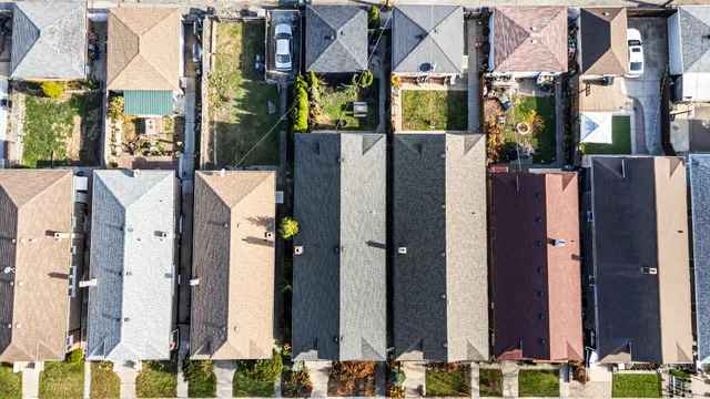 a picture of a bench in a building
