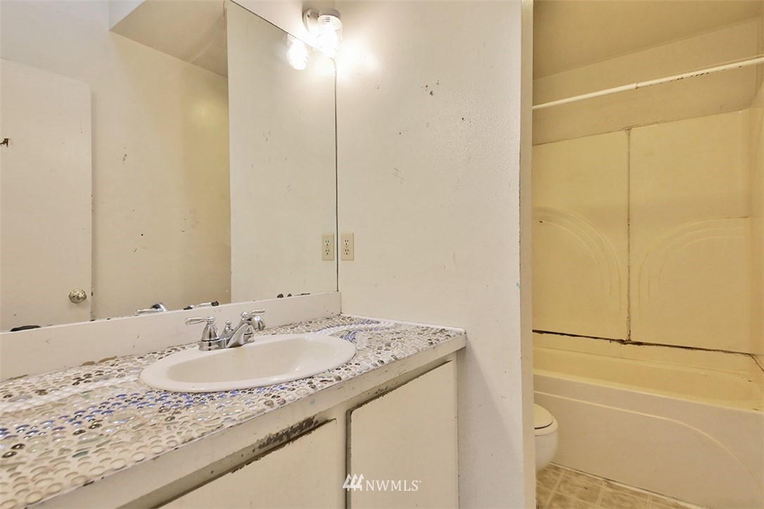 3915 Lone Lake Road Langley, WA 98260 - Photo 8 of 19 Gallery Image 8