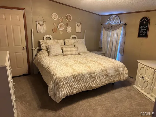 $199,900 | 1248 Community Beach Road, Odin, IL 62870