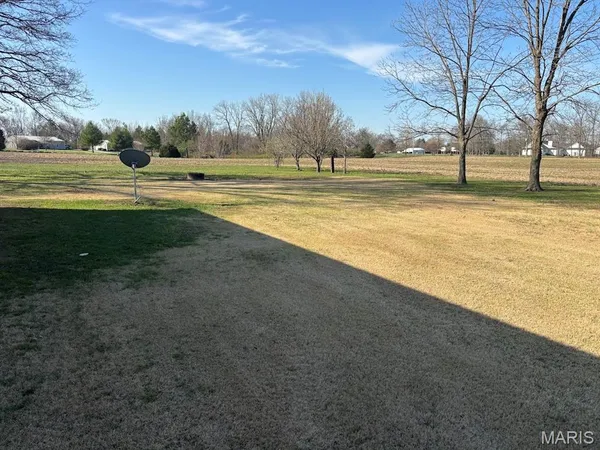 $199,900 | 1248 Community Beach Road, Odin, IL 62870