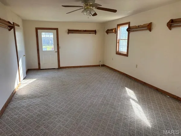 $199,900 | 1248 Community Beach Road, Odin, IL 62870