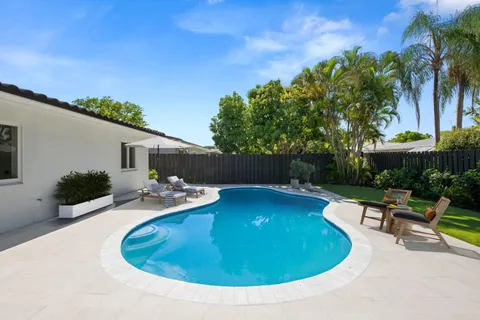 $1,075,000 | 1750 Northeast 49th Street, Fort Lauderdale, FL 33334