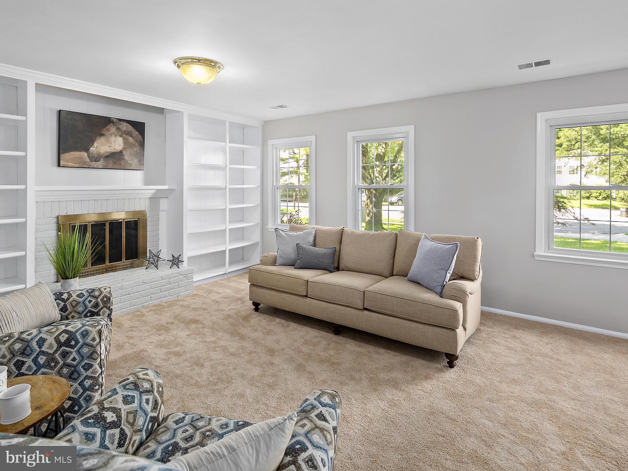 8725 Cuttermill Place Springfield, VA 22153 - Photo 14 of 30 Family Room with New High Quality Carpet