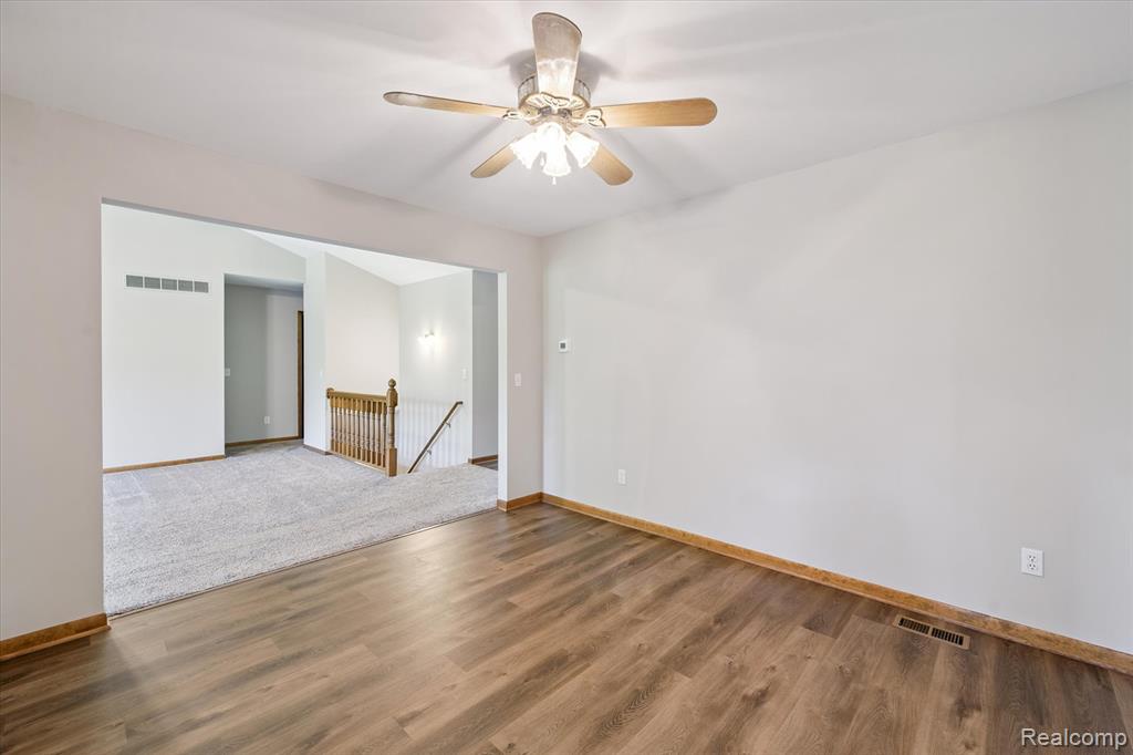 10419 Maple Road Hartland, MI 48353 - Photo 6 of 35