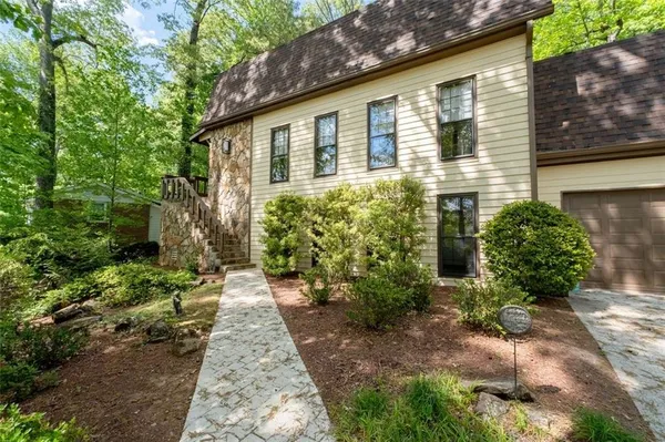 $549,900 | 395 Nottingham Drive, Marietta, GA 30066