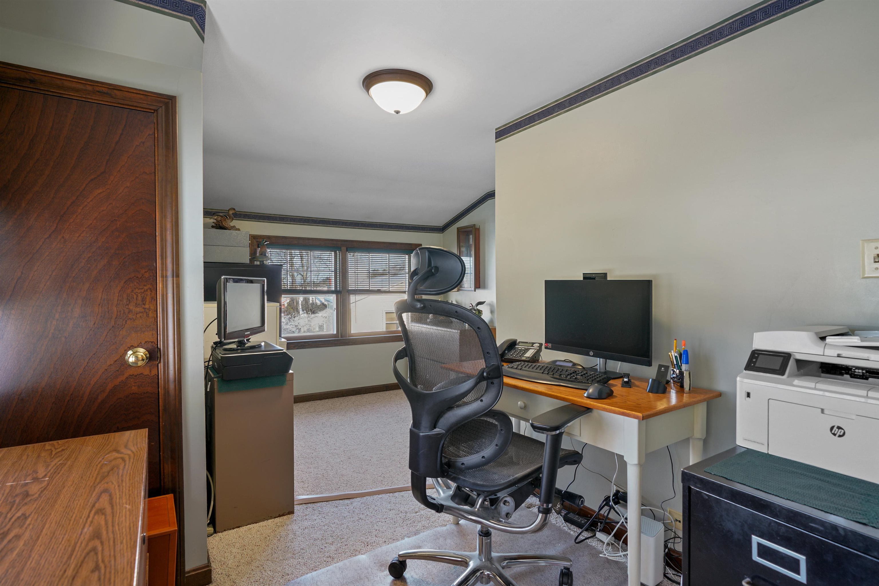 31 Libbey Street Goffstown, NH 03102 - Photo 12 of 19