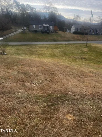 $49,900 | 1404 Merrywood Drive, Johnson City, TN 37604