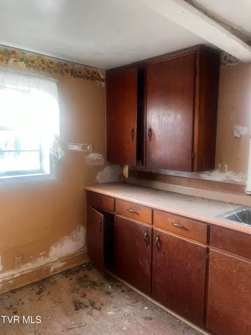 $49,900 | 1404 Merrywood Drive, Johnson City, TN 37604