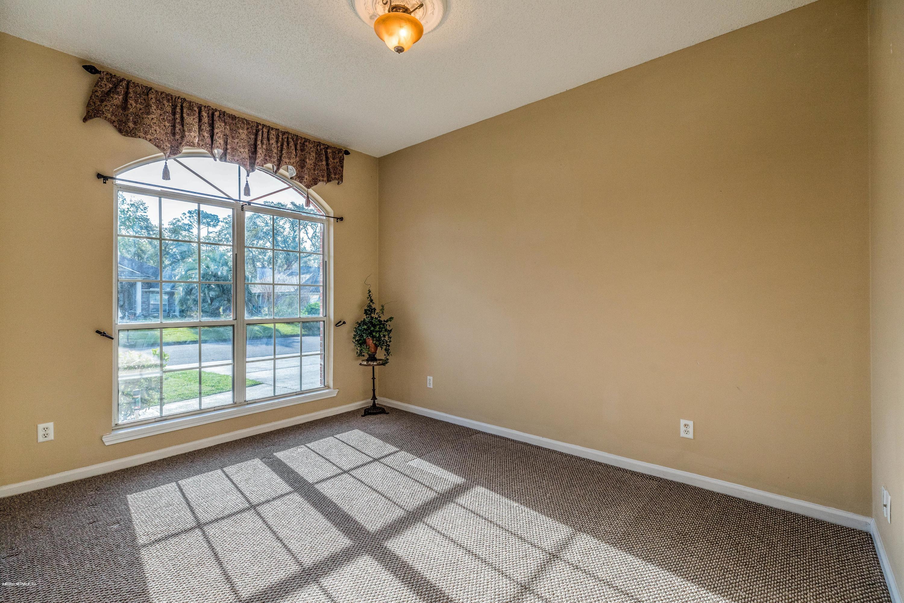 1504 Marsh Rabbit Way Fleming Island, FL 32003 - Photo 14 of 72 Living Room
