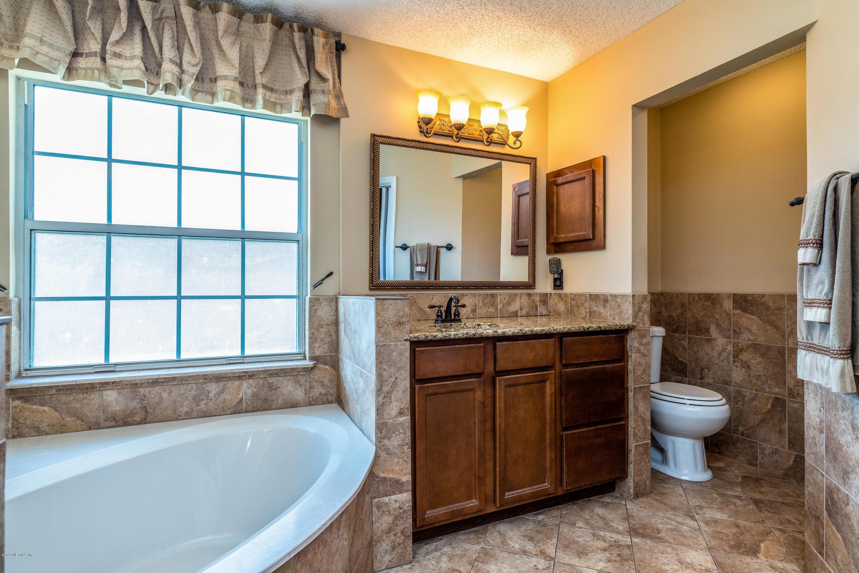 1504 Marsh Rabbit Way Fleming Island, FL 32003 - Photo 29 of 72 Master Bath w/2 Vanites