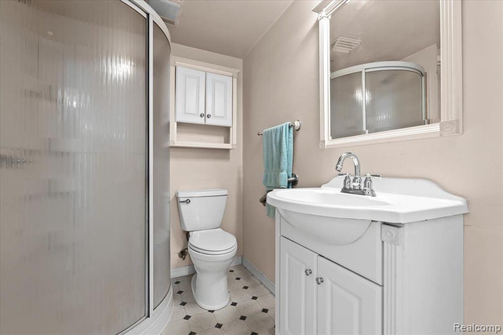 1572 Doty Road Monroe, MI 48162 - Photo 13 of 33