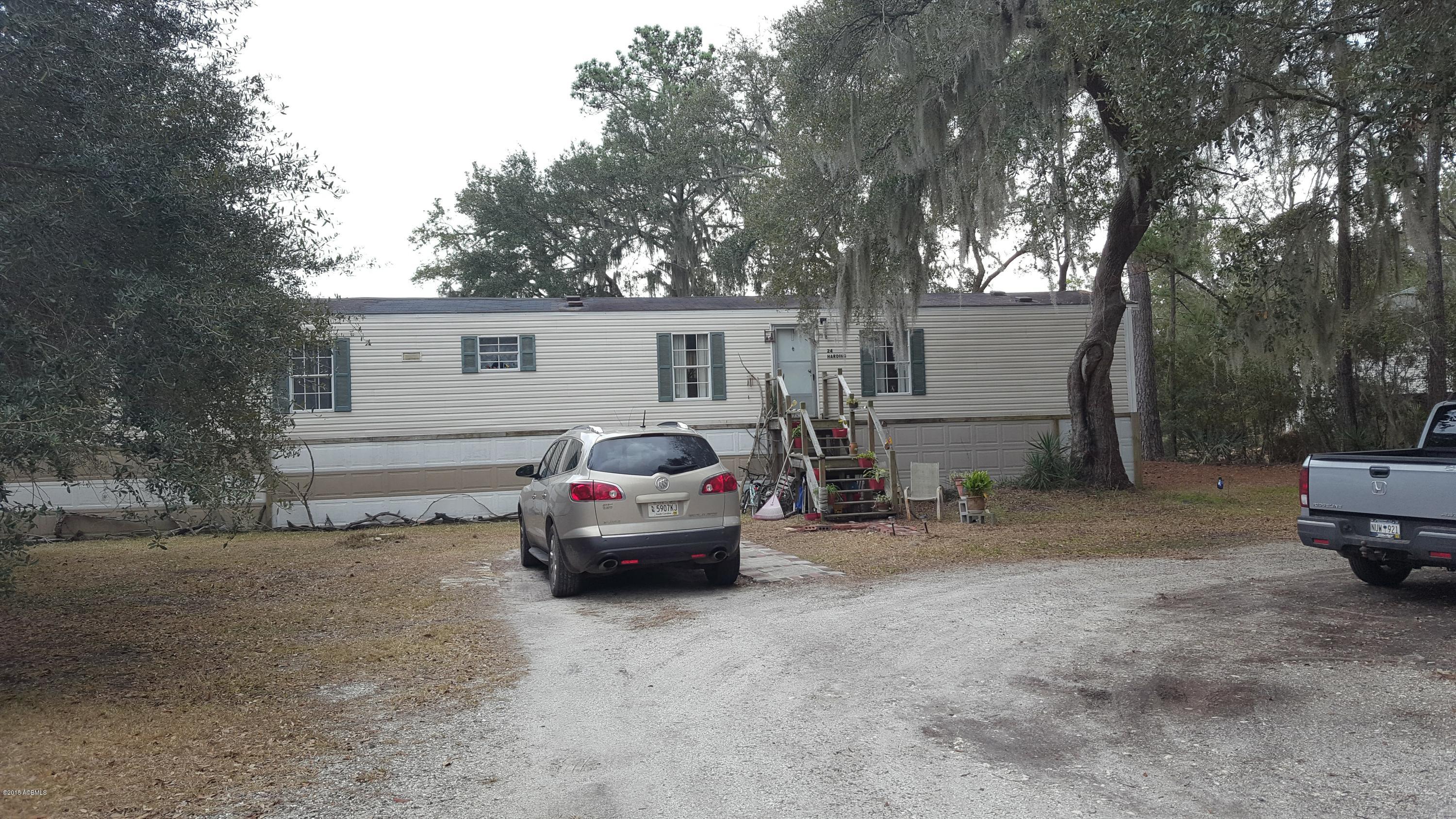 28 Harding Street Beaufort, SC 29902 - Photo 3 of 16 20180122_144149