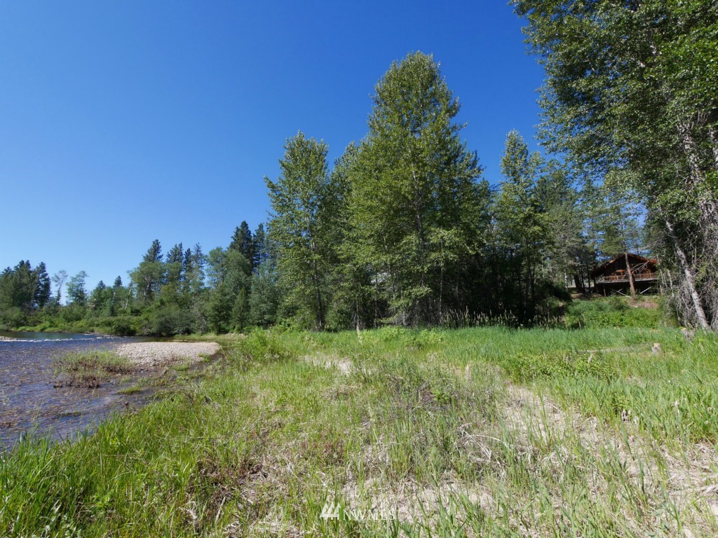 210 West Chewuch Road Winthrop, WA 98862 - Photo 2 of 25 Gallery Image 2
